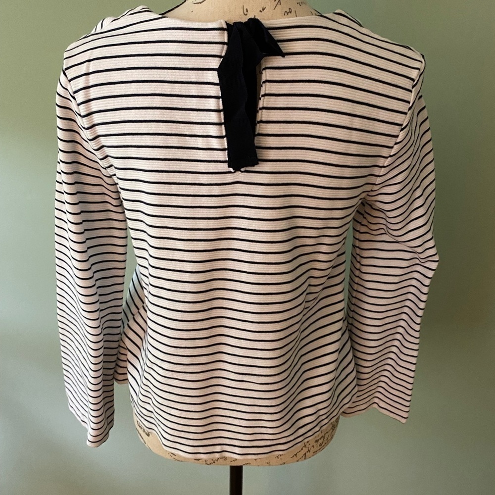 Women’s Banana Republic whit & Navy Striped Top Size Small - Picture 2 of 6